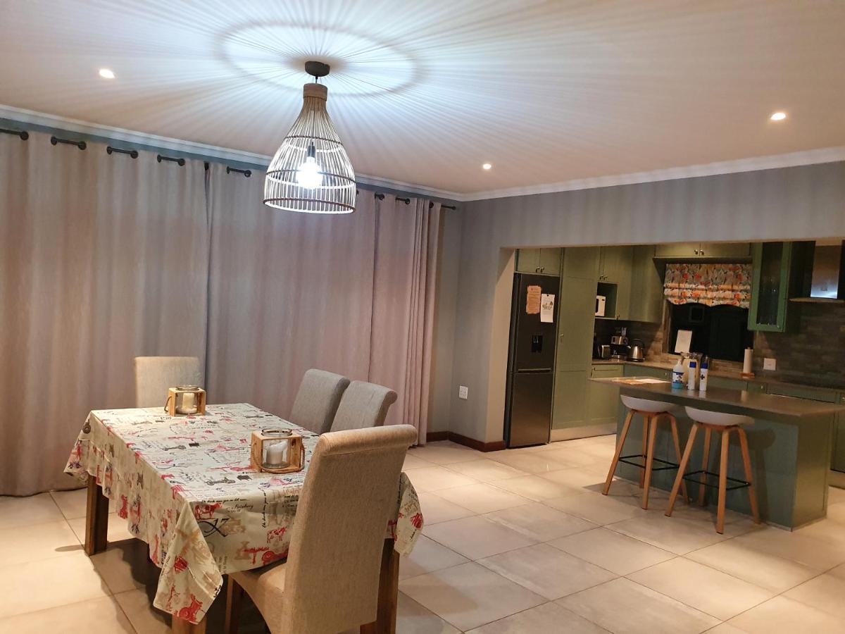 ת'אבזימבי 42@ Ditholo Game Lodge מראה חיצוני תמונה